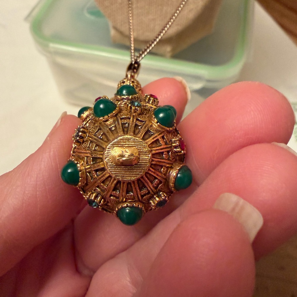 Vintage Florenza Goldtone Green Red Beaded Pendant with necklace mad men vibe - Picture 7 of 13